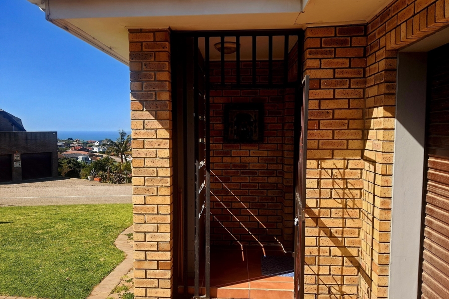 2 Bedroom Property for Sale in Dana Bay Western Cape